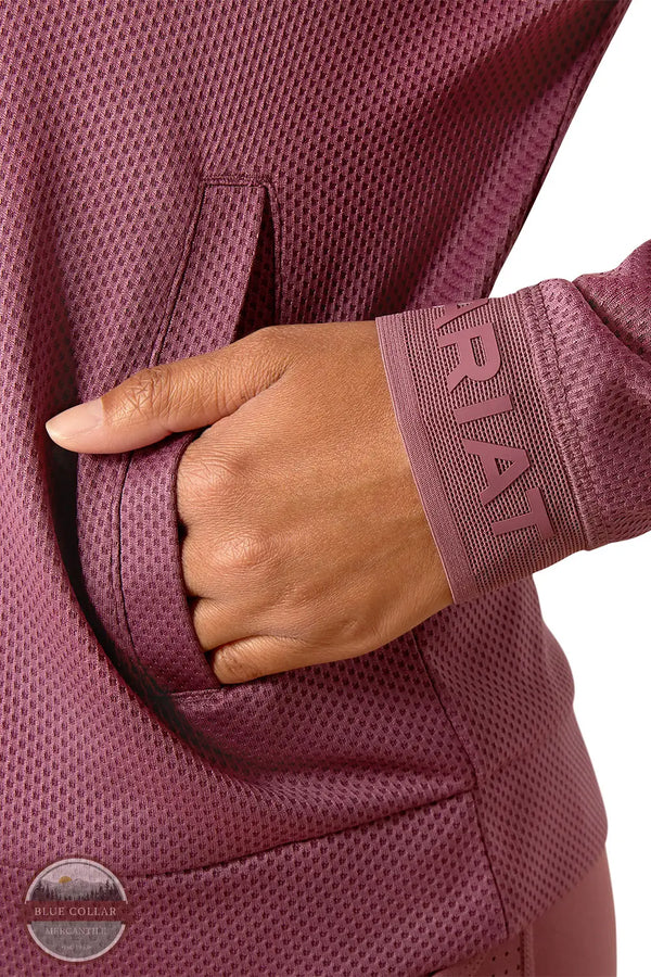 Ariat 10054887 Breathe 1/2 Zip Sweatshirt in Mauve, pocket