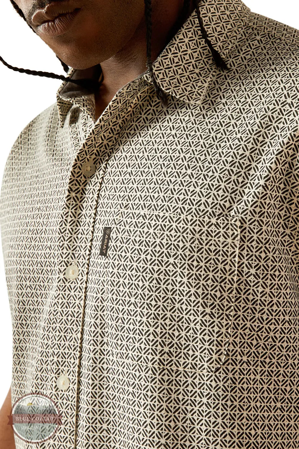 Ariat 10054902 Short Sleeve Retro Button Down Shirt in Black & Cream, zoom