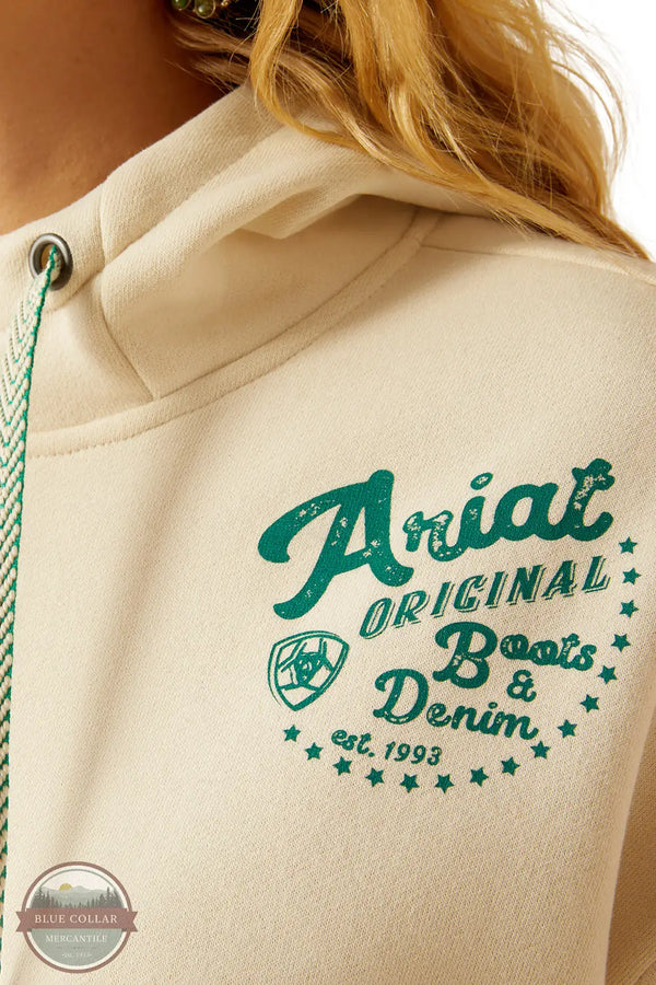 Ariat 10055028 Essential Retro Logo Hoody in Cream, logo zoom