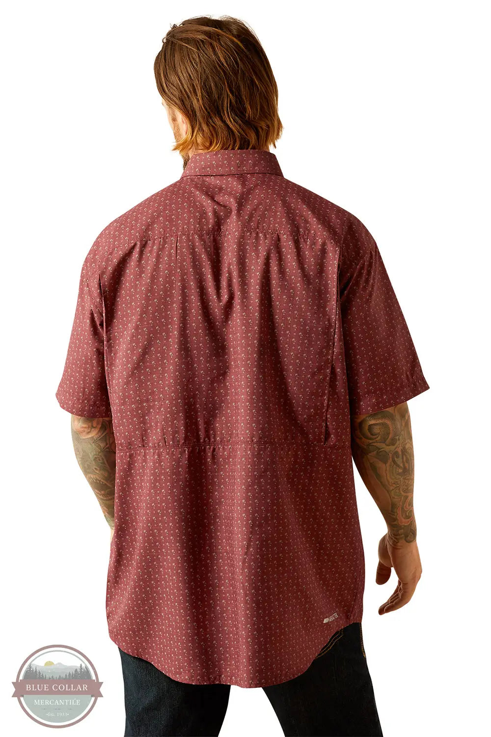 Ariat 10055123 Short Sleeve VentTEK Outbound Palm Shirt in Maroon, rear