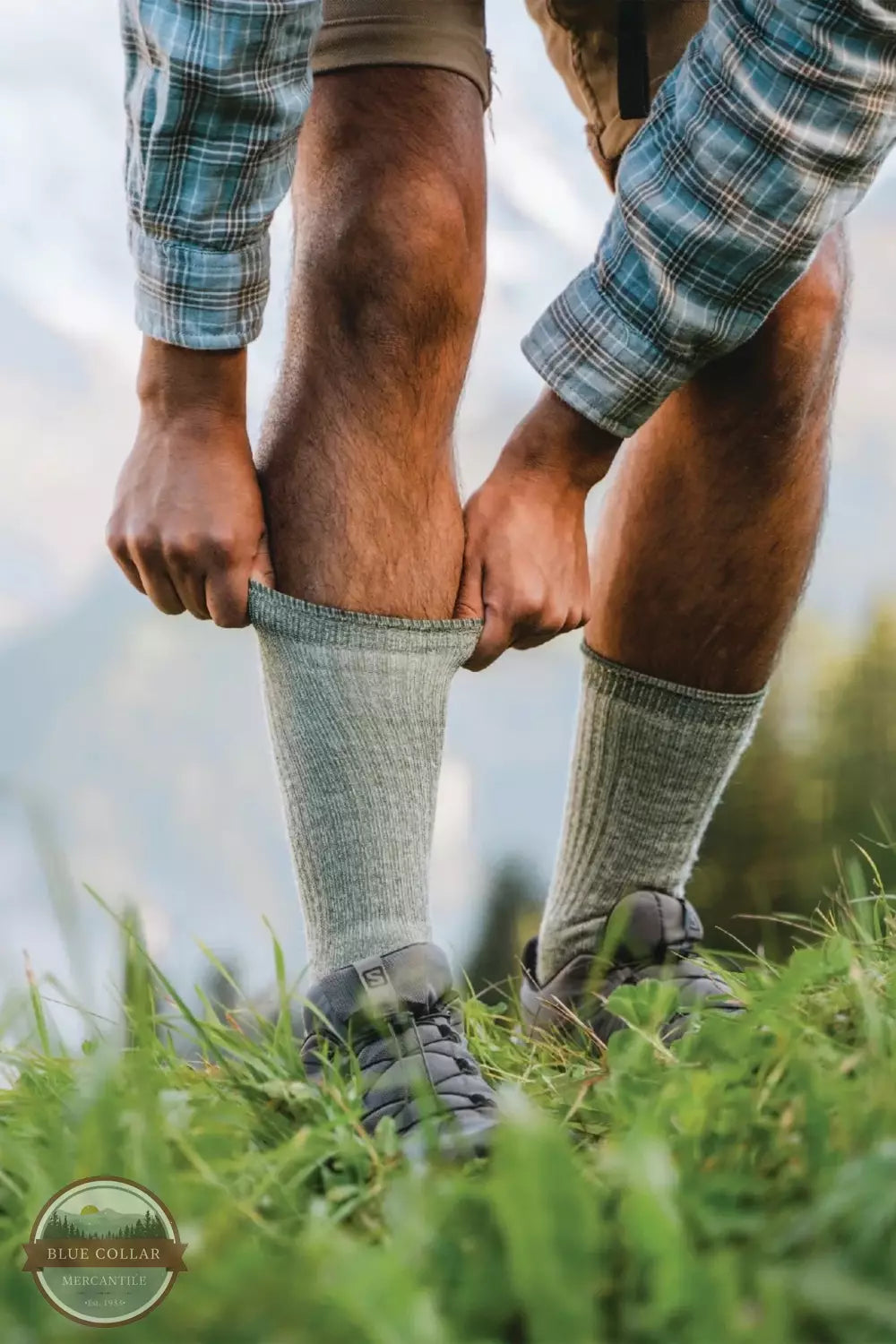 Fox River 2099 Hike Trailmaster Medium Weight Crew in Navy Life View