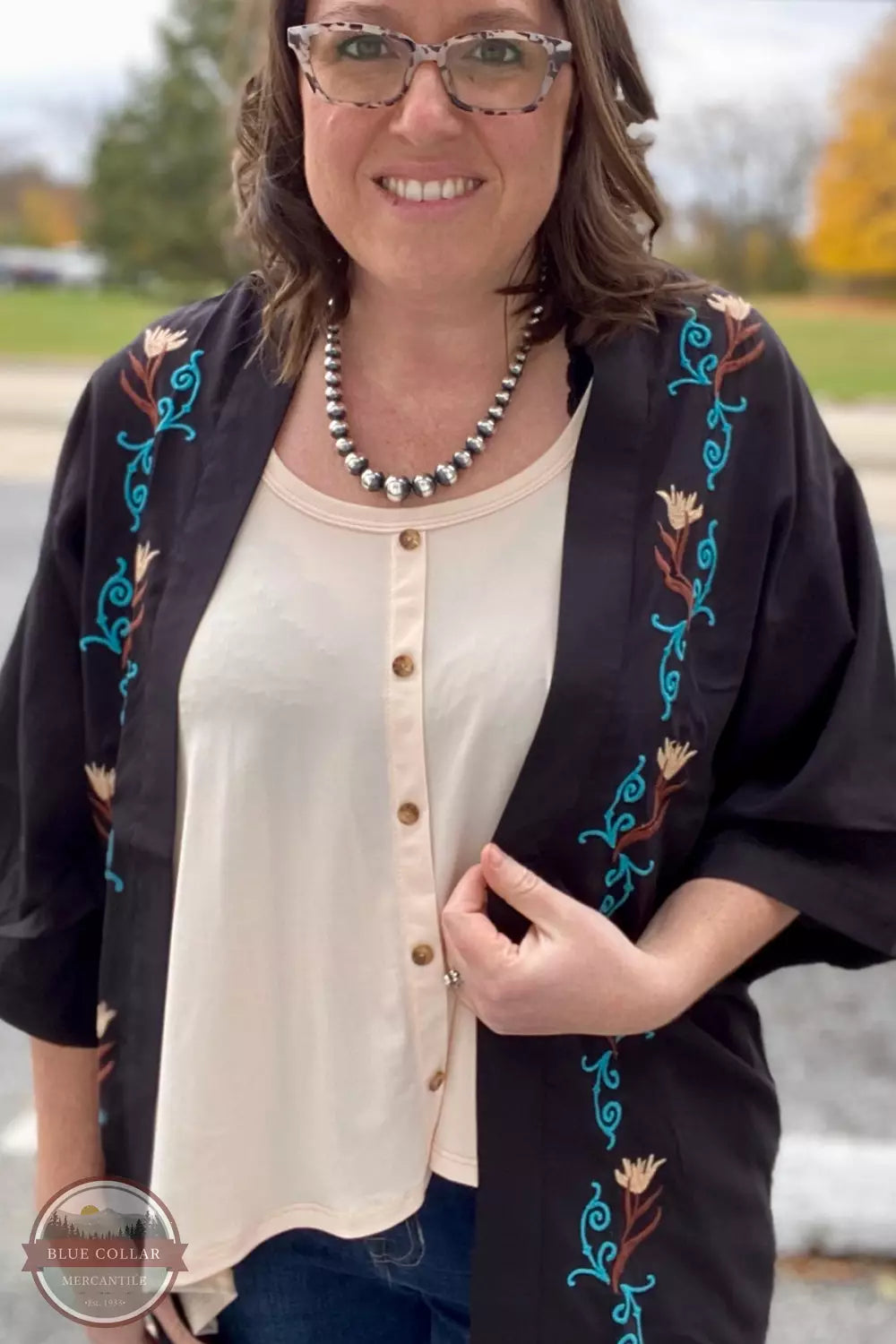 Roper 03-500-0565-0148 BL Embroidered Lightweight Cardigan in Black Life View
