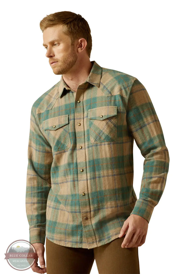 Ariat 10062224 Long Sleeve Huxlee Retro Plaid Shirt, front