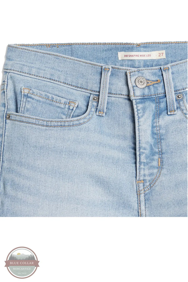 Levi's 001PZ-0004 318 Shaping Wide Leg Jean in Light Wash front button and pockets detail