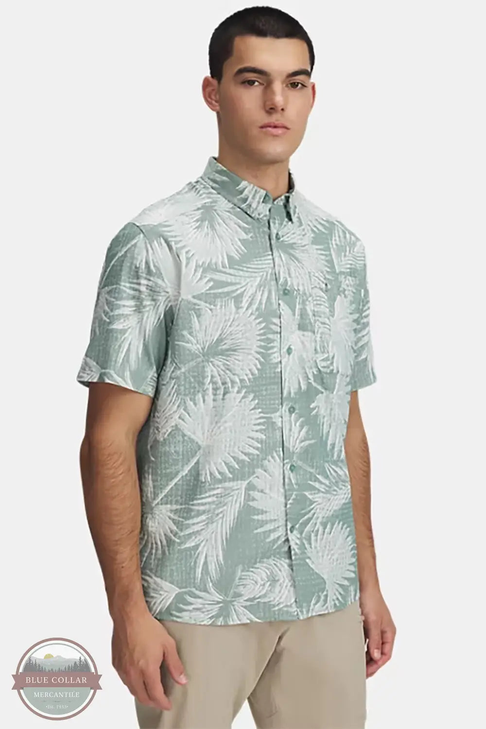 Under Armour 1376577 Dockside Short Sleeve Shirt in Green, front