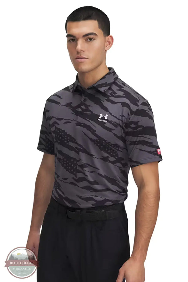 Under Armour 1389847 UA Drive Freedom Print Polo Shirt in Black, front