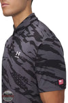 Under Armour 1389847 UA Drive Freedom Print Polo Shirt in Black, zoom