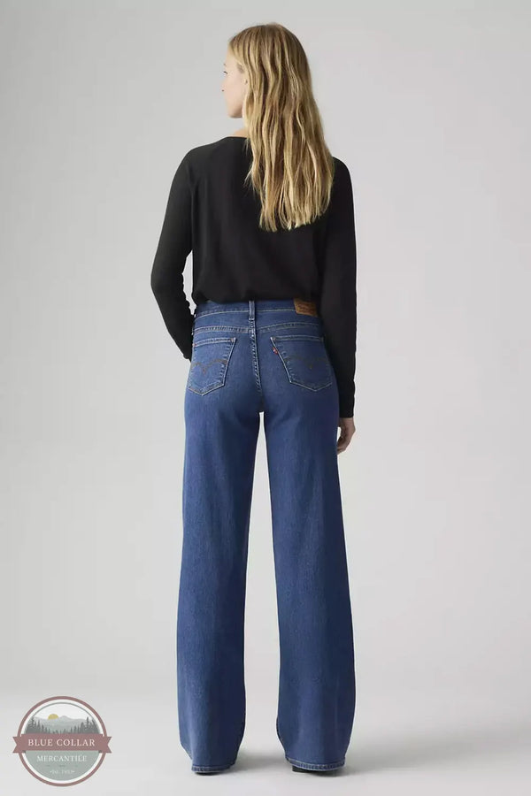 Levi's 001PZ-0001 318 Ladies Shaping Wide Leg in Clever Girl rear view