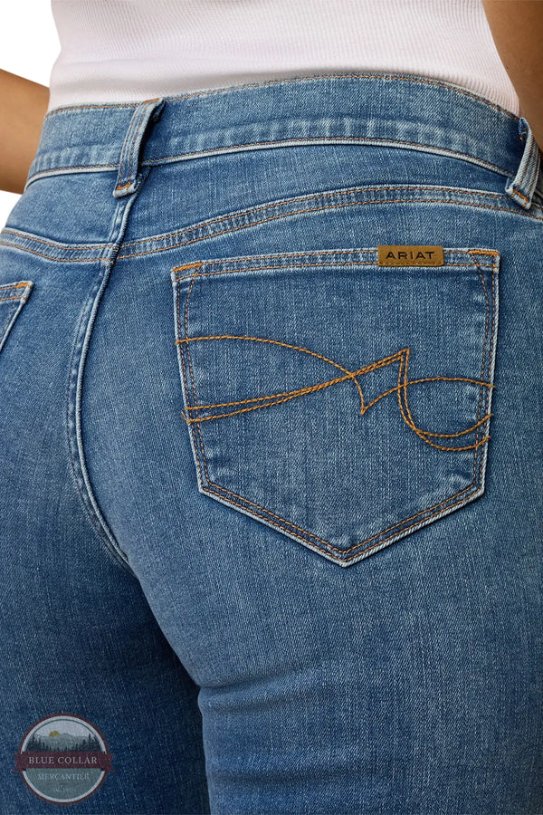 Ariat 10079053 Women's Perfect Rise Revel Vilma Ultrastretch Trouser Jean in Sky Valley detail view of back pocket
