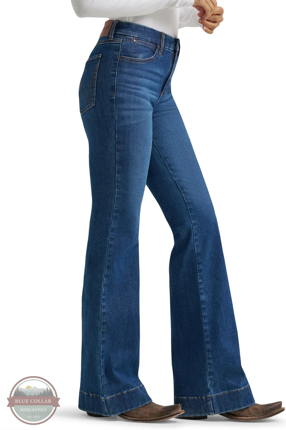 Wrangler 112382765 Women's Bespoke High Rise Trouser Jean in Reina side view