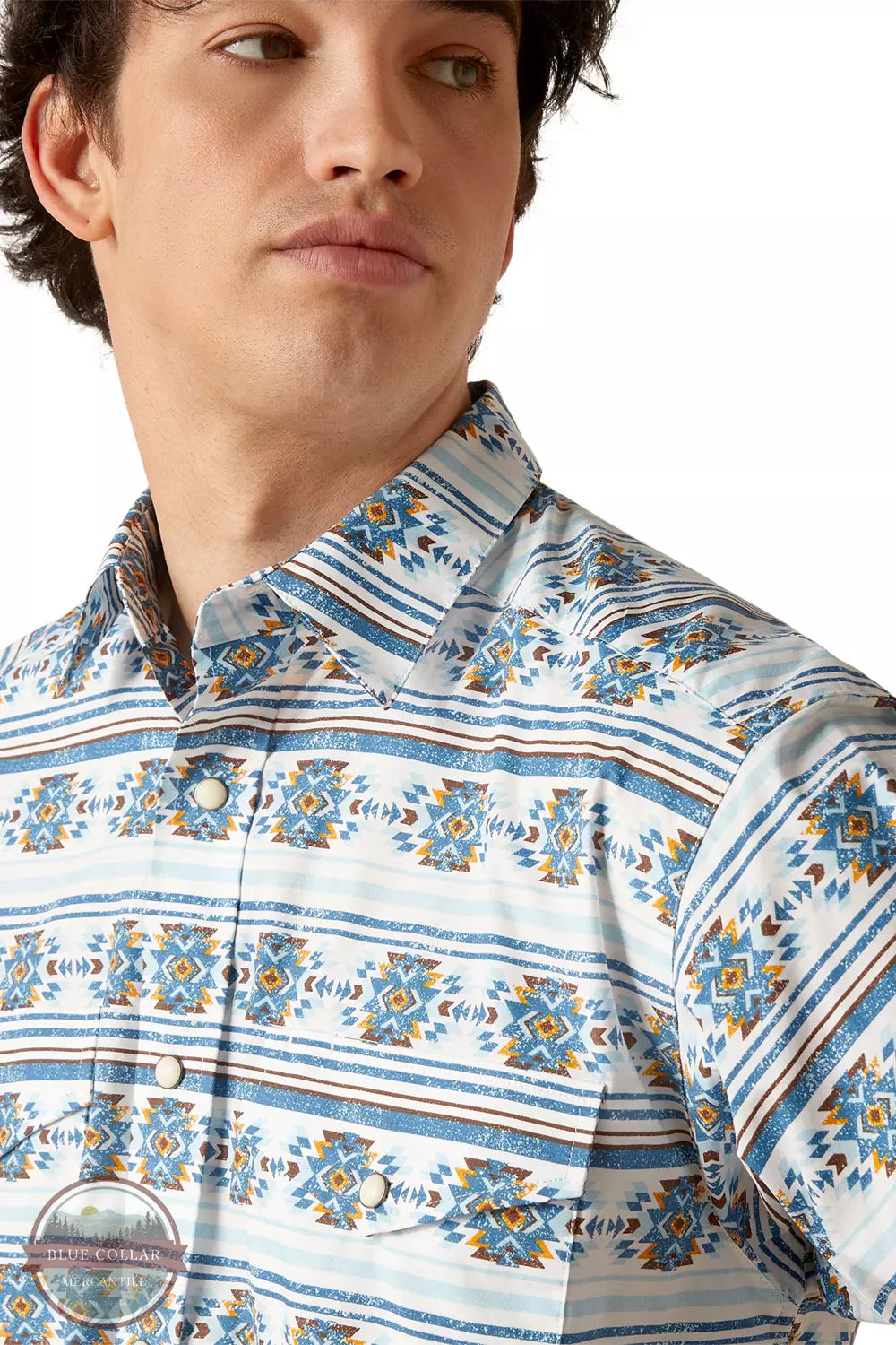 Ariat 10046577 Garith Long Sleeve Snap Shirt in a Turquoise Print Detail View