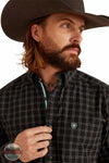 Ariat 10047336 Pro Series Nash Classic Fit Long Sleeve Shirt in Black Plaid Detail View