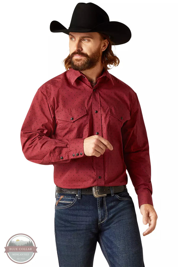 Ariat 10047386 Norwin Western Snap Long Sleeve Shirt in Red Print Front View