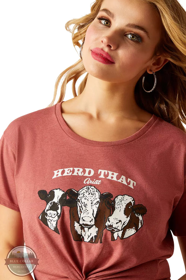 Ariat 10047921 Herd That T-Shirt in Red Clay Heather Detail View
