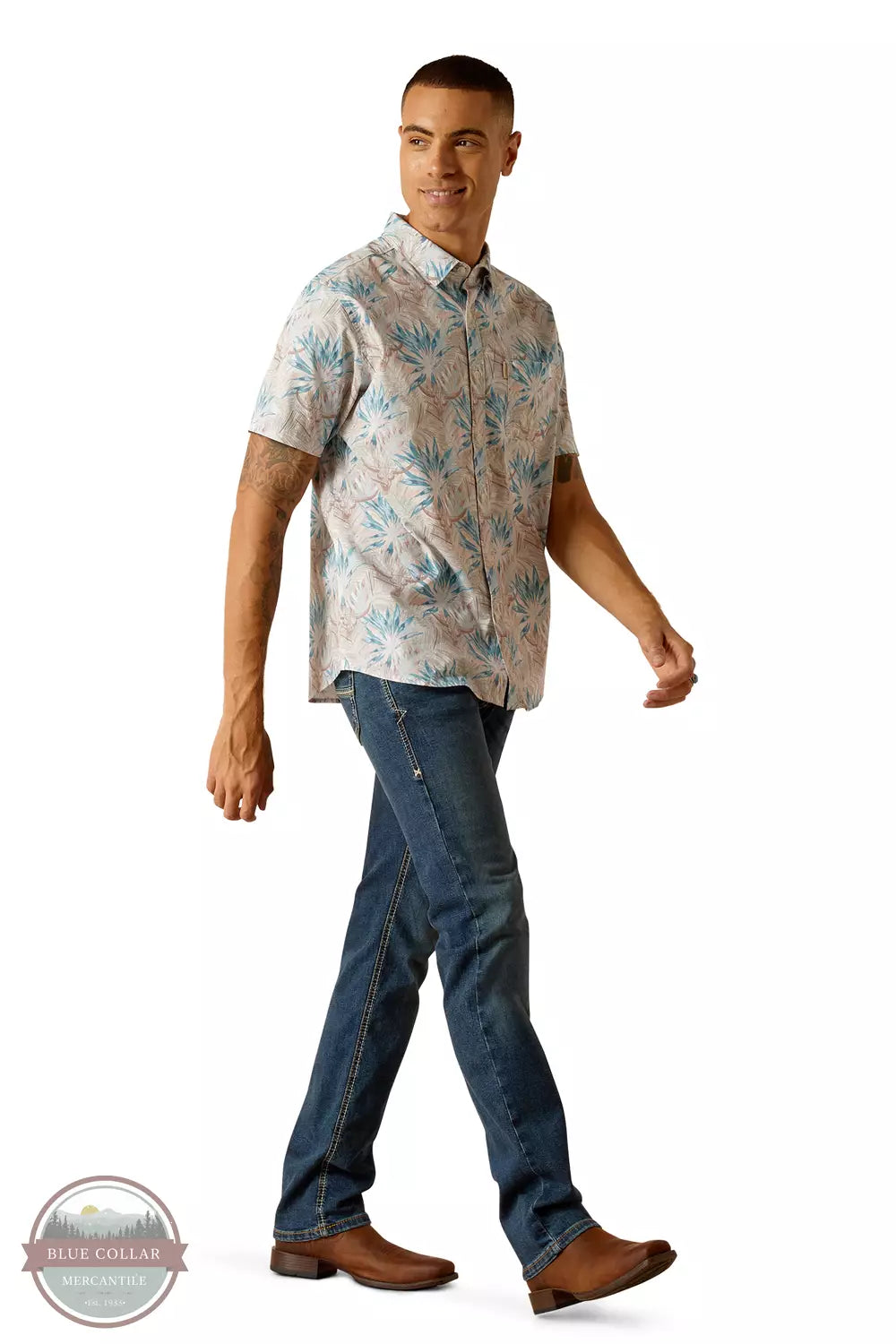 Ariat 10048627 Macklin Stretch Modern Fit Short Sleeve Shirt in Moonbeam Full View