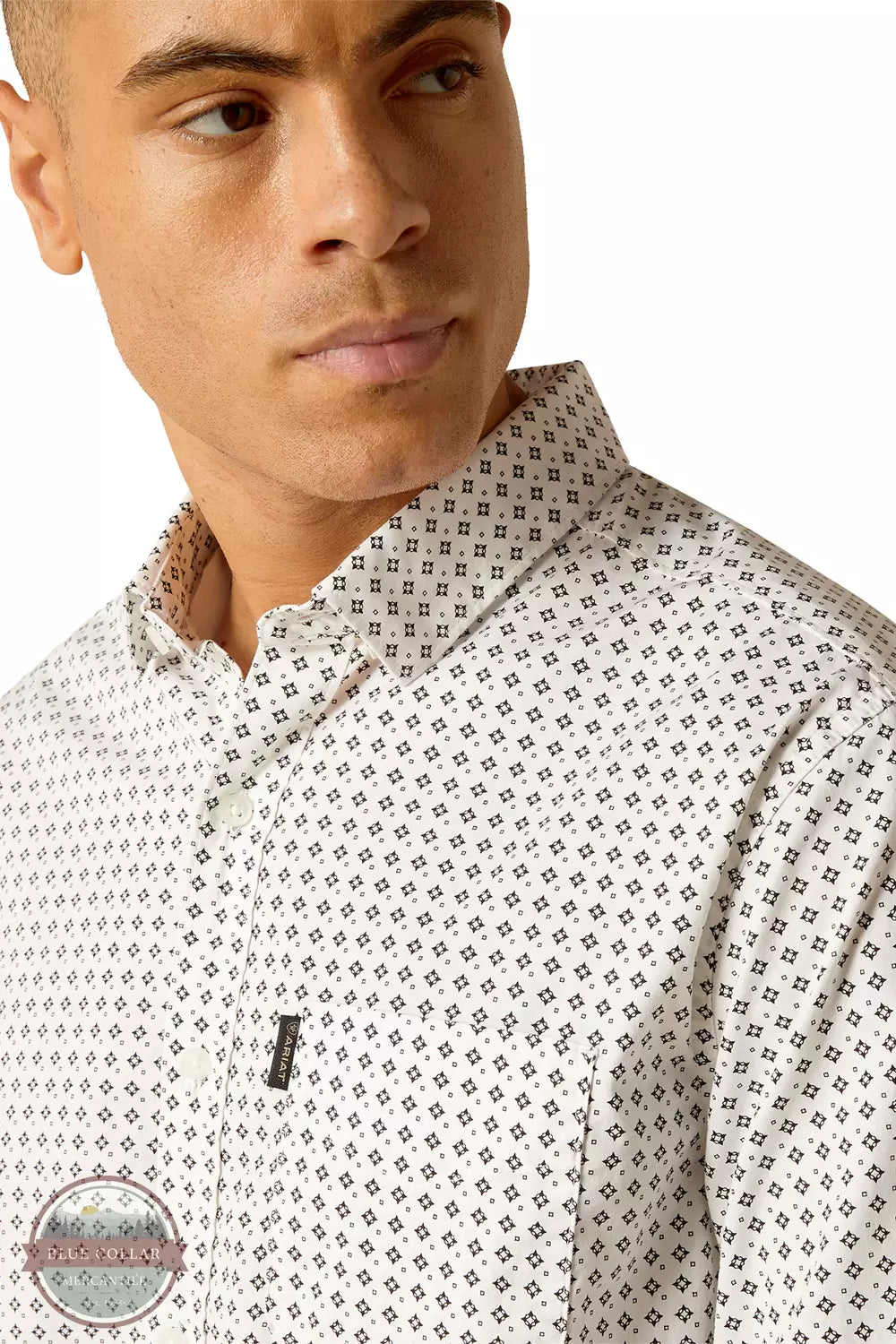 Ariat 10048631 Major Stretch Modern Fit Long Sleeve Shirt in a White Diamond Print Detail View