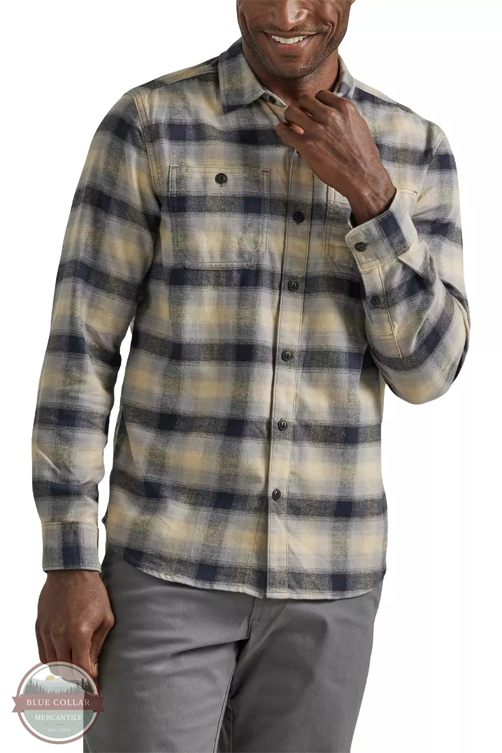 Lee 112339801 Extreme Motion Flannel Button Down Long Sleeve Shirt in Gray Plaid Front View
