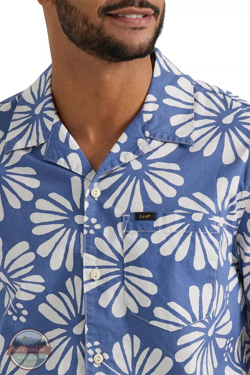 Lee 112347478 Extreme Motion Floral Camp Shirt Detail View