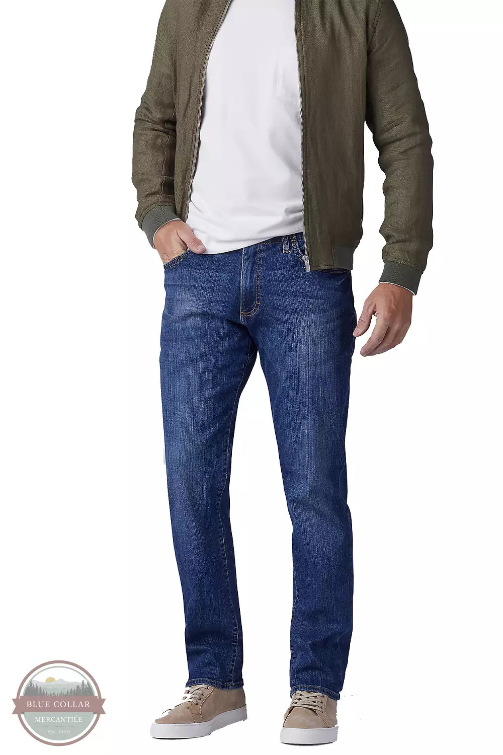 Lee 2015042 Extreme Motion Straight Fit Tapered Leg Jeans in Maddox Front View