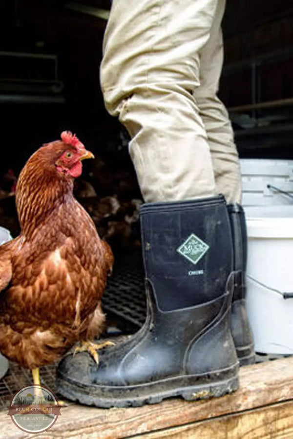 Blue deals muck boots