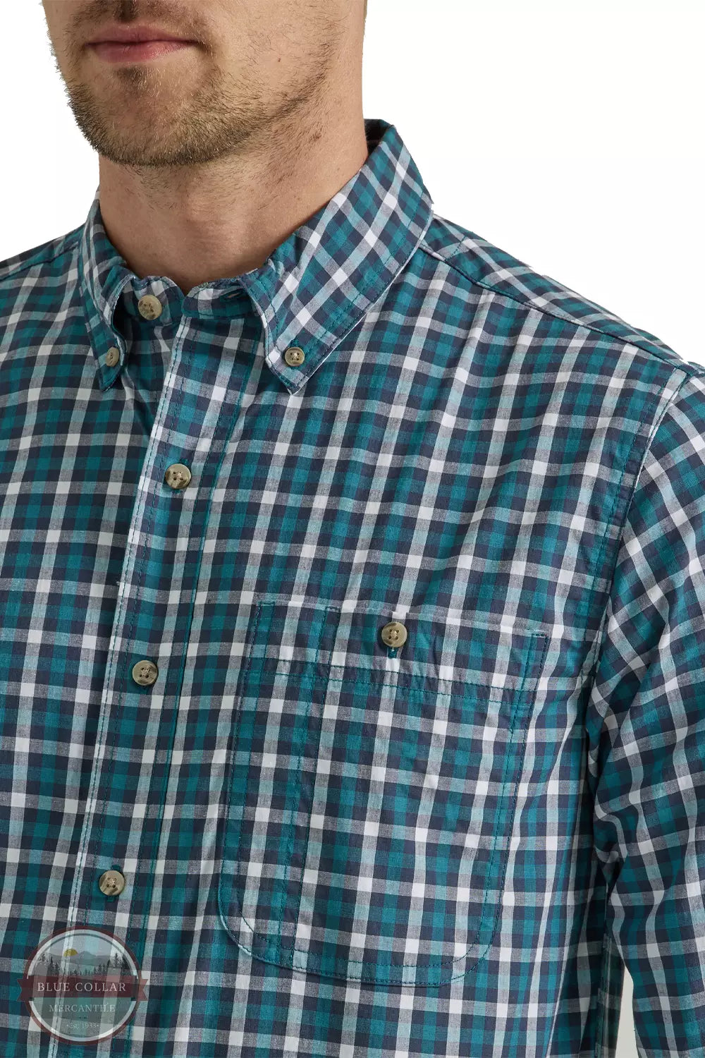 Wrangler 112330359 Rugged Wear Wrinkle Resist Button Down Shirt in Teal Navy Detail View