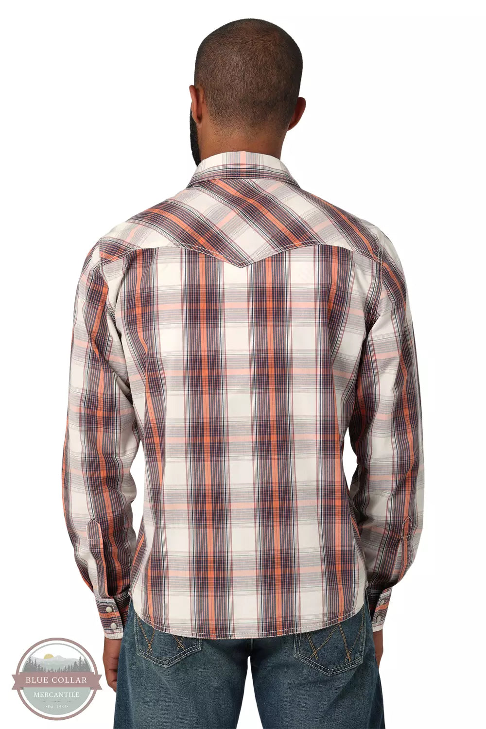 Wrangler 112330788 Retro Premium Long Sleeve Western Snap Shirt in Orange Plaid Back View