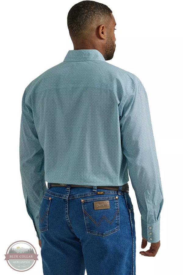 Wrangler 112331827 George Strait Troubadour Long Sleeve Western Snap Shirt in a Turquoise Chain Back View