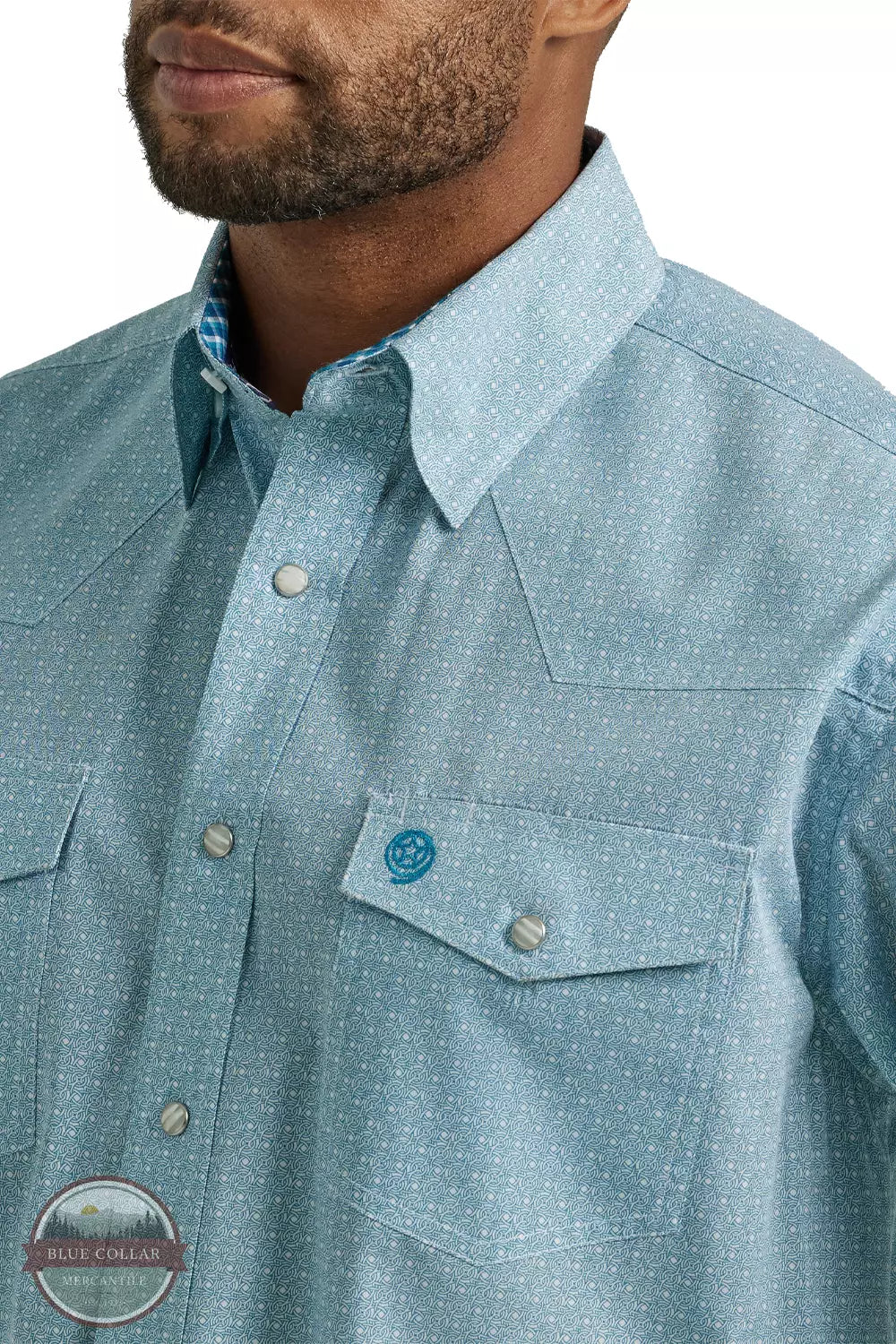 Wrangler 112331827 George Strait Troubadour Long Sleeve Western Snap Shirt in a Turquoise Chain Detail