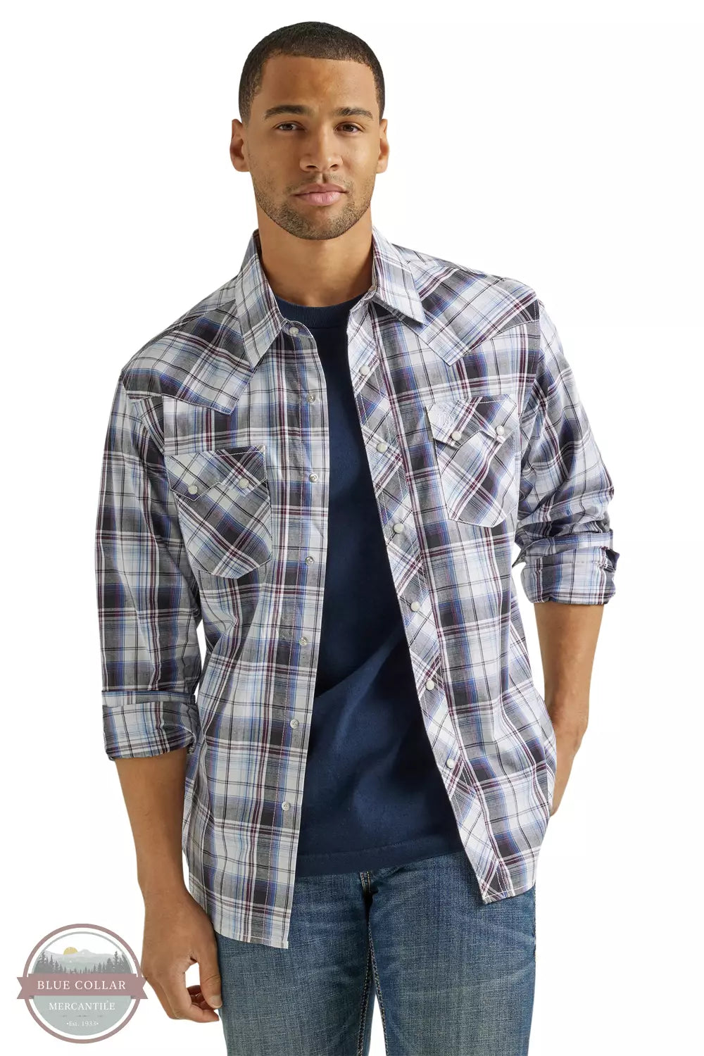 Wrangler 112337455 Retro Long Sleeve Sawtooth Pocket Snap Shirt in Purple Plaid Front View