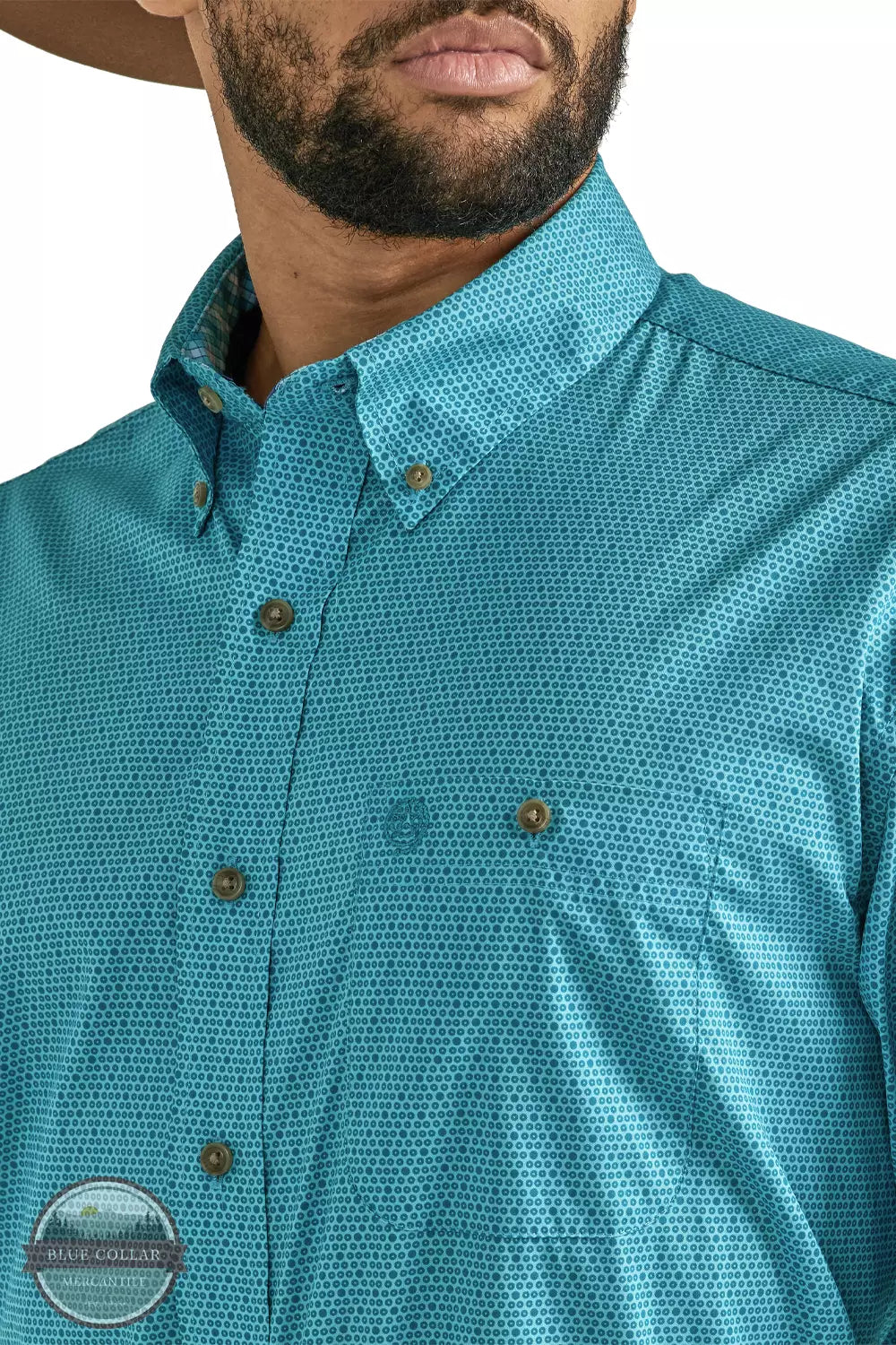 Wrangler 112338088 George Strait Long Sleeve One Pocket Button Down Shirt in Teal Discs Detail View