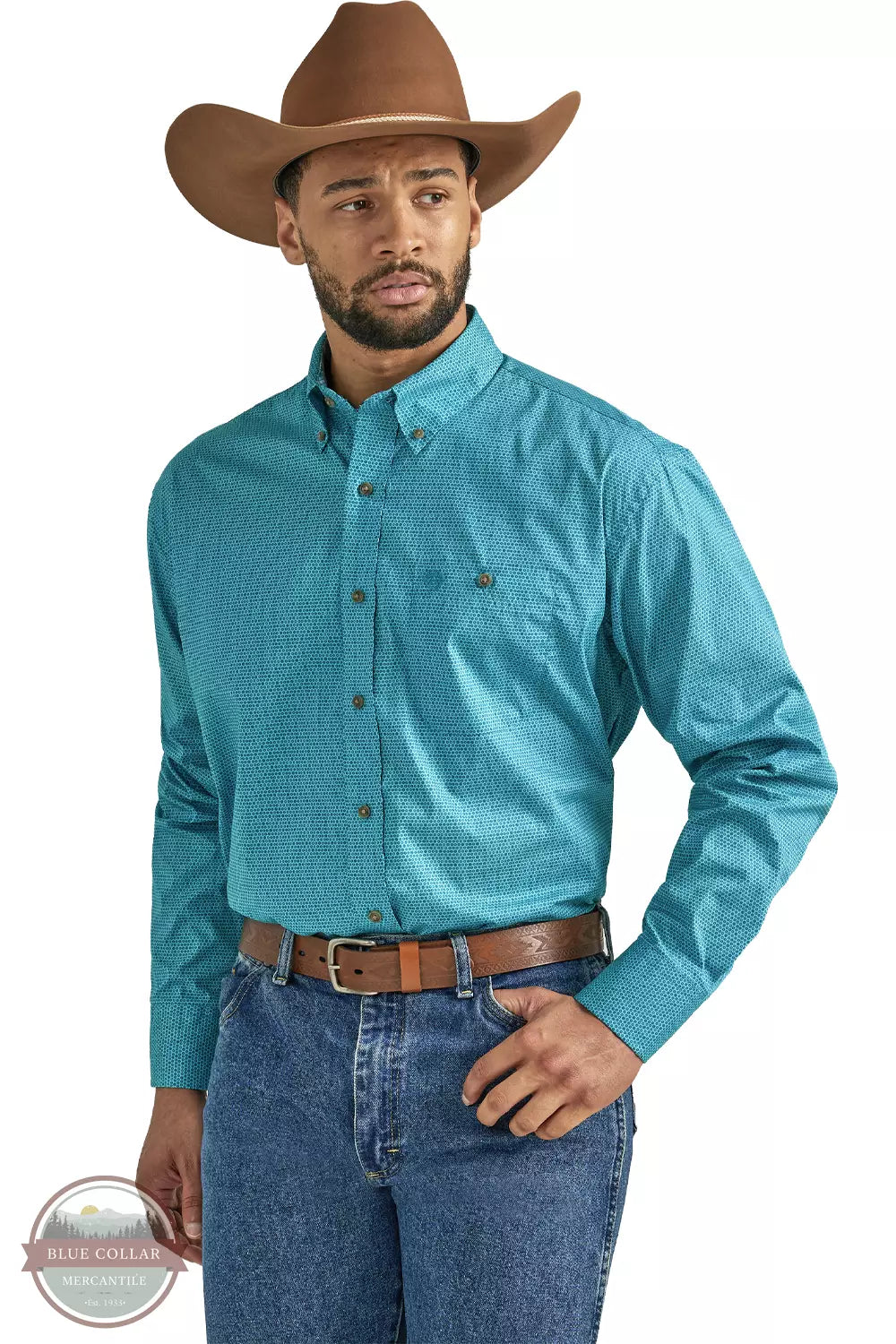 Wrangler 112338088 George Strait Long Sleeve One Pocket Button Down Shirt in Teal Discs Front View
