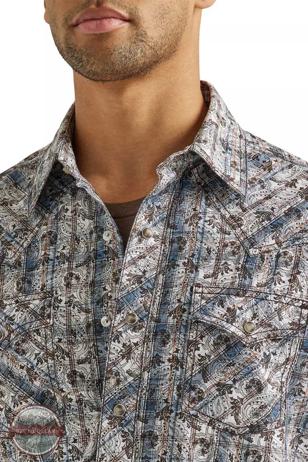Wrangler 112338149 Retro Premium Long Sleeve Snap Shirt in Grey Paisley Plaid Detail View