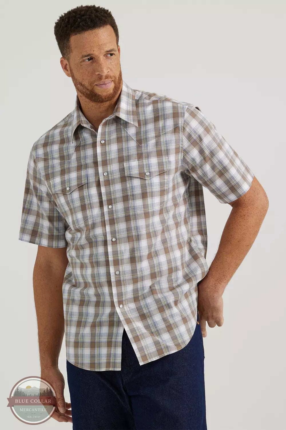 Wrangler 112344412 Wrinkle Resistant Snap Shirt in Greige Plaid Front View