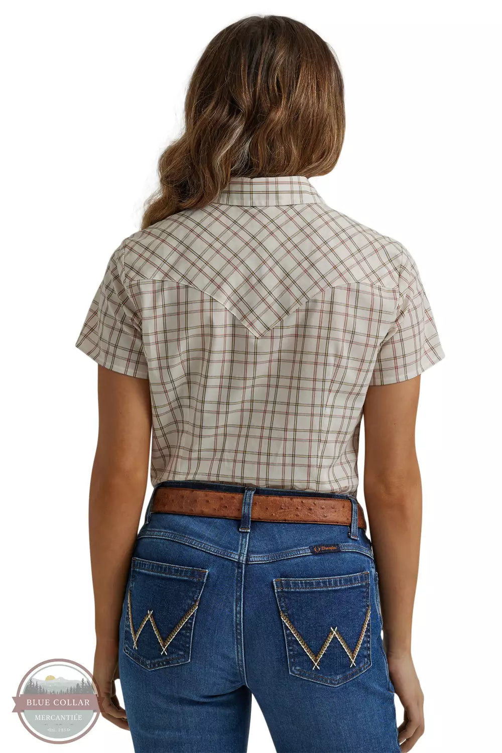 Wrangler 112344663 Essential Plaid Short Sleeve Snap Shirt in Cream Plaid Back View