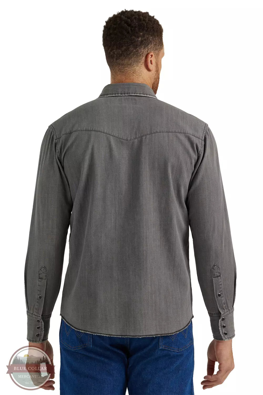 Wrangler 112345071 Vintage-Inspired Long Sleeve Snap Shirt in Fade Black Back View