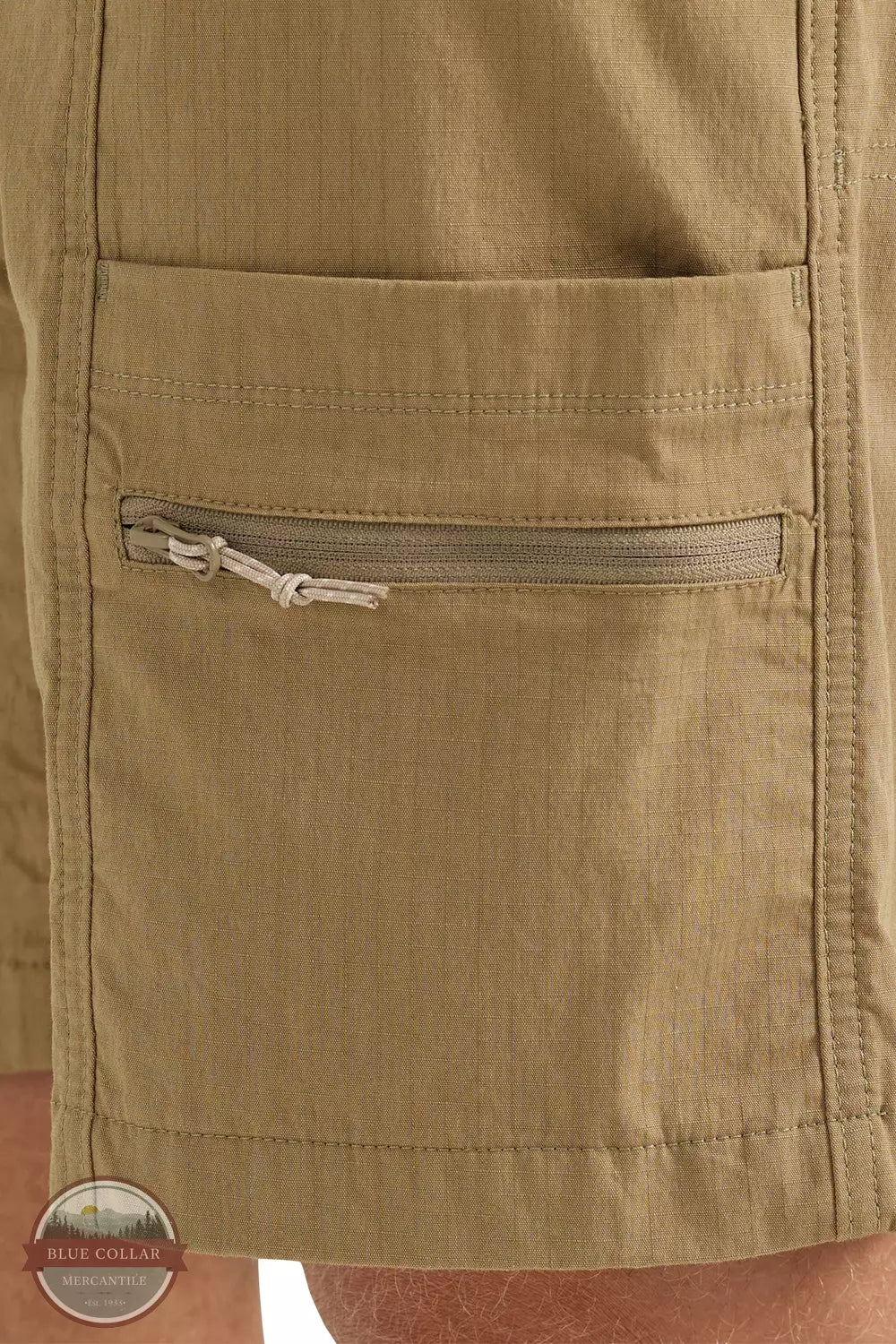 Wrangler 112346402 ATG X Canyon Cliff Shorts Pocket Detail View