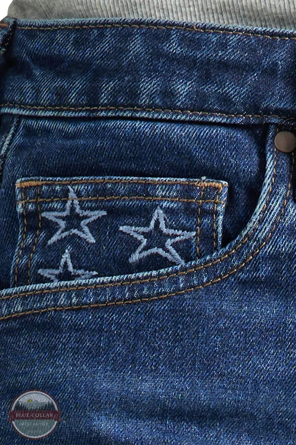Wrangler 112346608 Retro Bailey High Rise Star Shorts Front Detail View