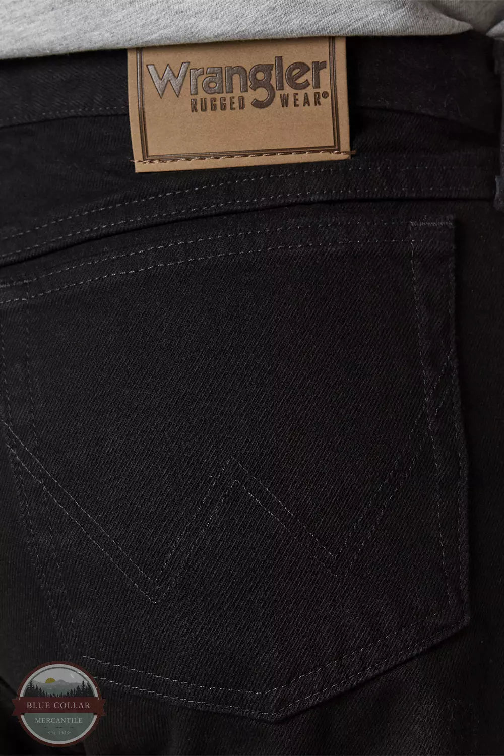 Wrangler 35002OB Rugged Wear Relaxed Fit Jeans in Black Detail View