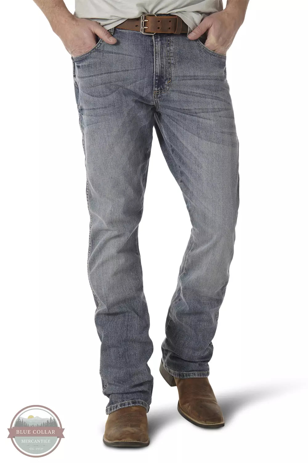 Wrangler 77MWZGL Retro Slim Fit Bootcut Jeans in Greeley Front View
