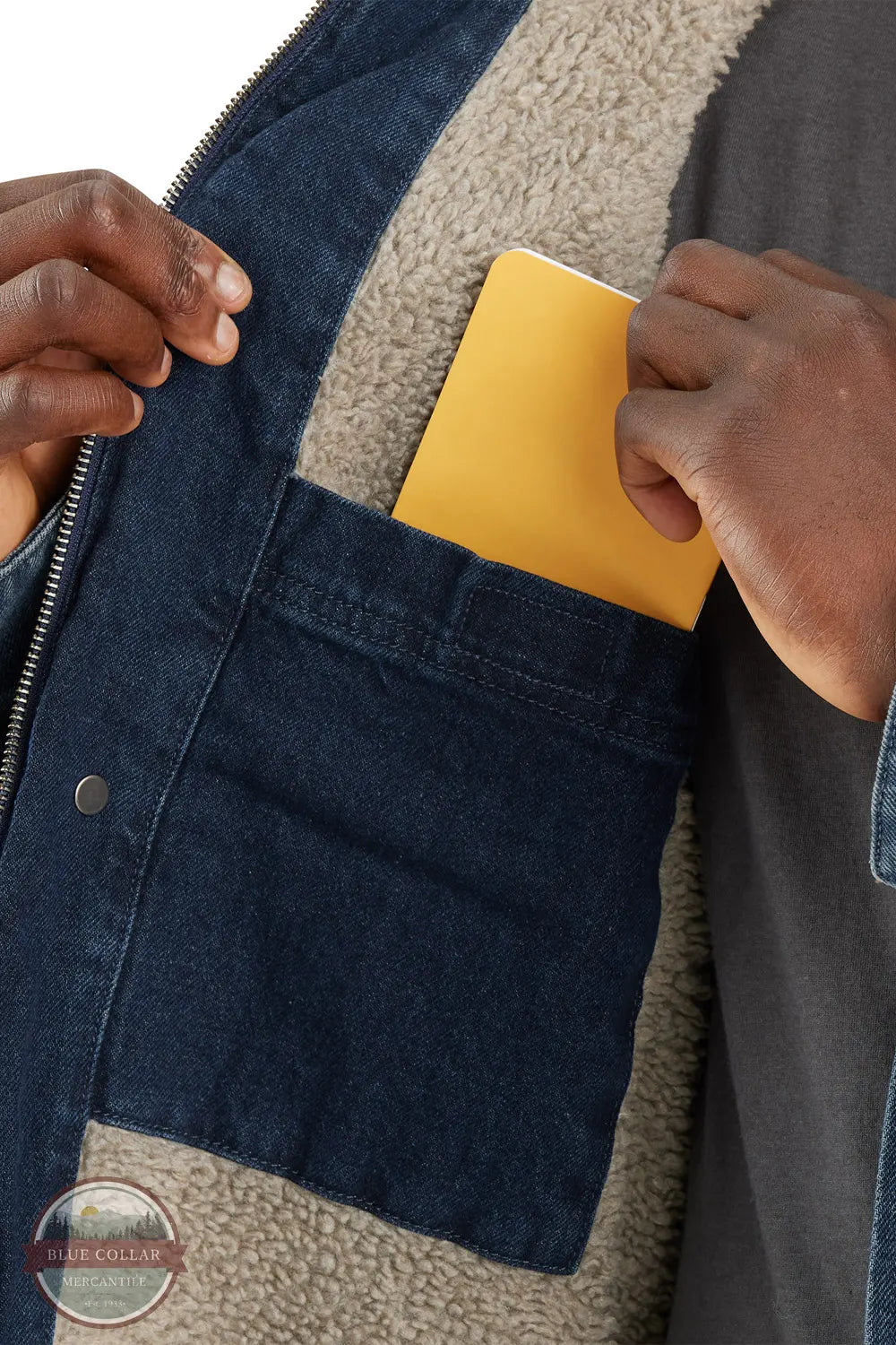 Carhartt 106323 H87 Relaxed Fit Denim Sherpa-Lined Jacket - 2 Warmer Rating inside pocket detail image