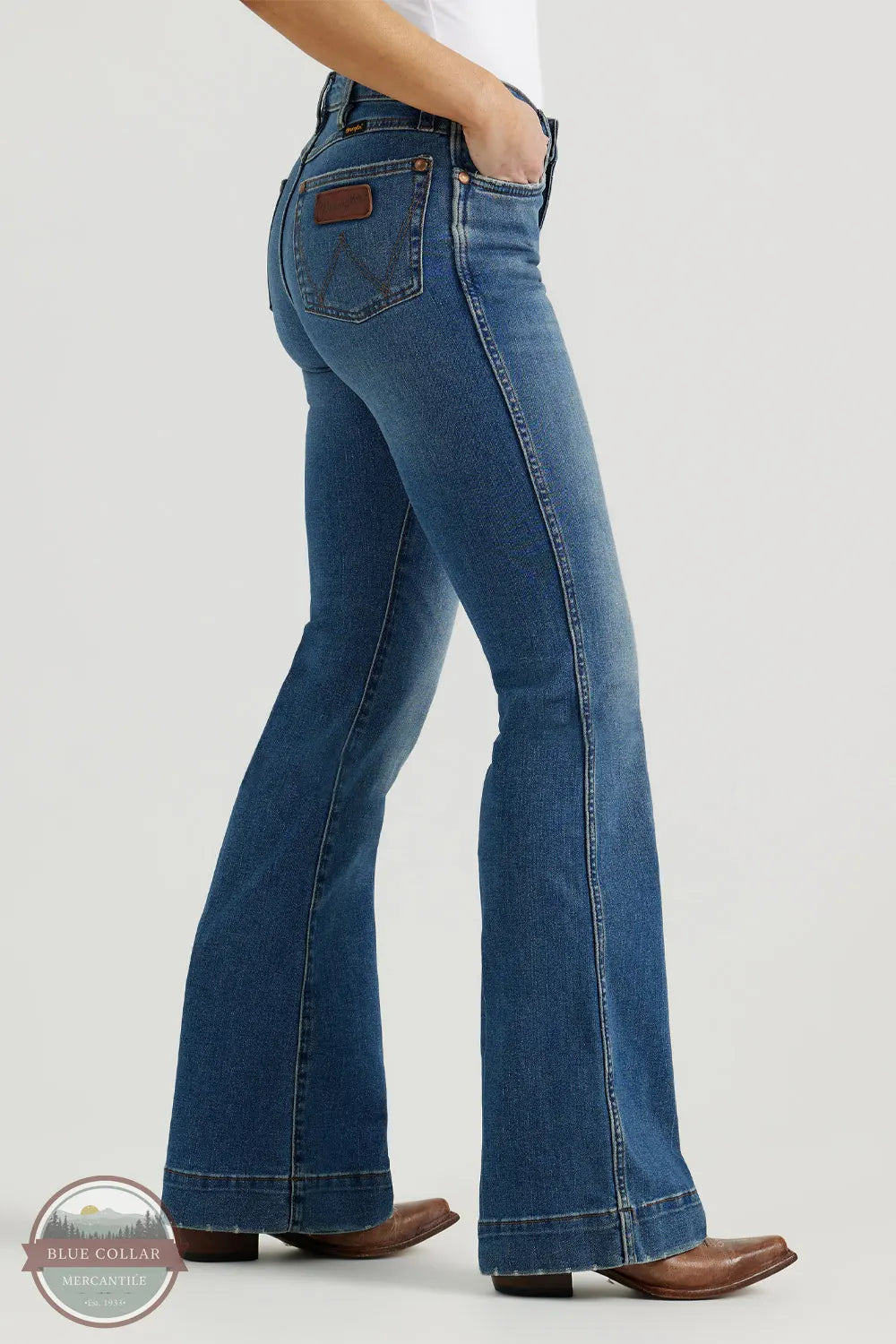 Wrangler 1011MPESY Retro Bailey Premium High Rise Slim Trouser Jeans side view