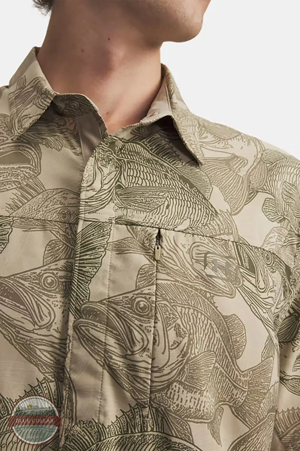 Under Armour 1383572 Fish Pro Hybrid Print Shirt pocket detail image
