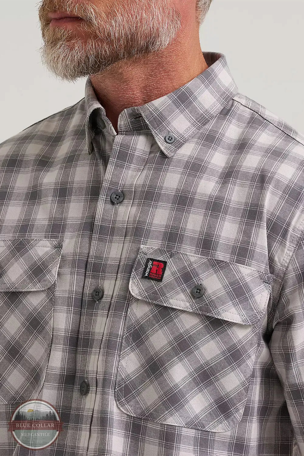 Wrangler 112374633 Riggs Workwear Foreman Plaid Work Shirt pocket details