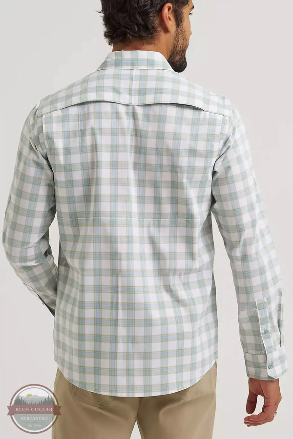 Wrangler 112375101 All Terrain Gear Hike to Fish Shirt back view