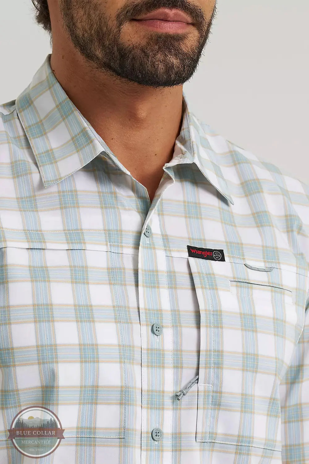 Wrangler 112375101 All Terrain Gear Hike to Fish Shirt front pocket view