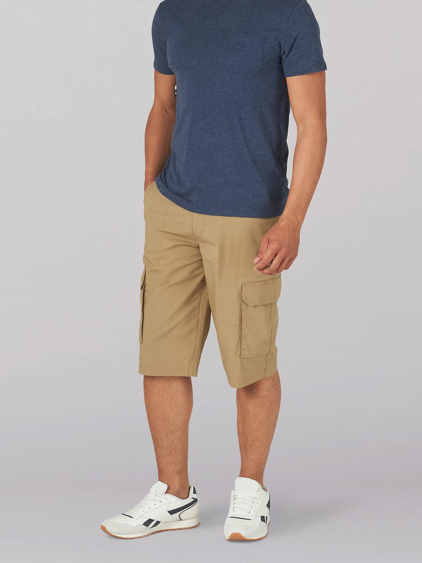 Lee 2314313 Extreme Motion Cameron Relaxed Cargo Shorts in KC Khaki Front View