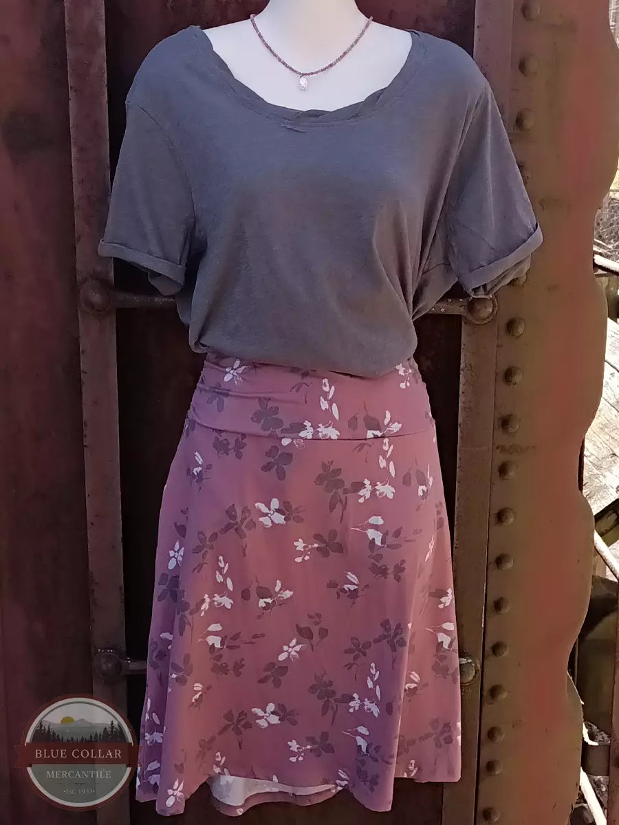 North River NRL3036-MAUVE Print Jersey Knit Skirt in a Mauve Flower Print Front View