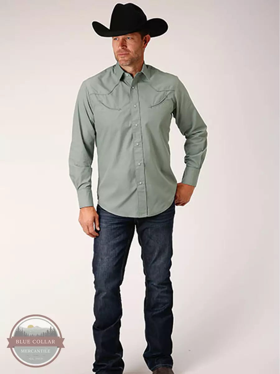 Roper 01-001-0017-0253 GR Longhorn Embroidered Long Sleeve Western Snap Shirt in Dusty Green Full VIew