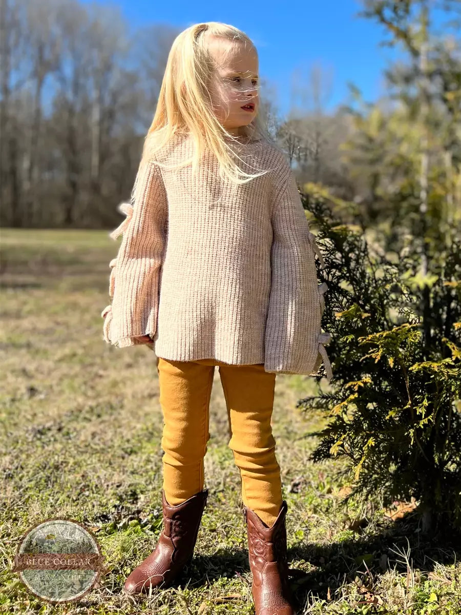 Vignette V756C Francis Knit Sweater in Oatmeal Life View