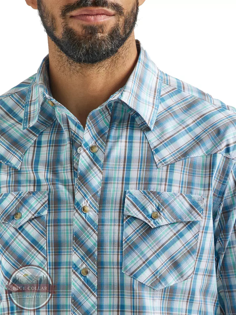 Wrangler 112324667 Blue Plaid Long Sleeve Fashion Western Snap Shirt Front Detail